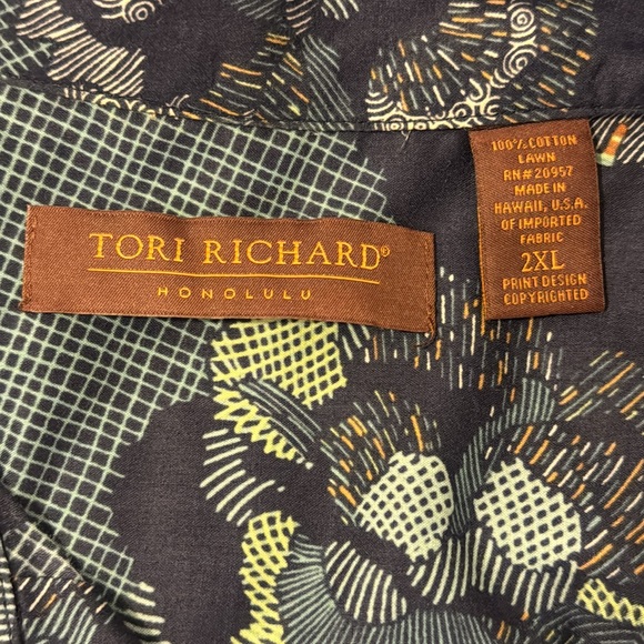 Tori Richard Honolulu Aloha Shirt 100% Cotton Lawn
Size 2XL - Picture 11 of 14